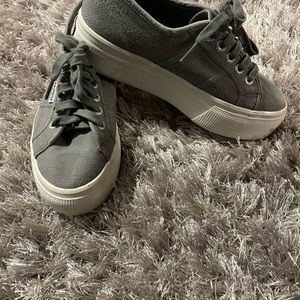Size 6 Gray Womens Superga Platform like new